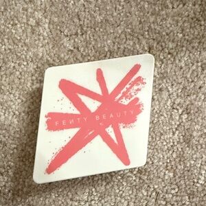 Fenty Cheeks Petal Poppin 02 Blush.